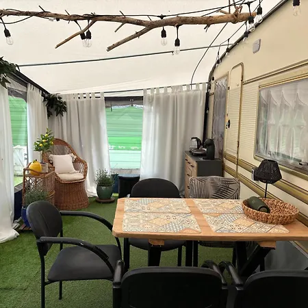 Przyczepa Kempingowa Z Klimatyzacja Campingplatz *